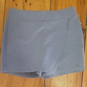 NWOT Women's Gray Skort